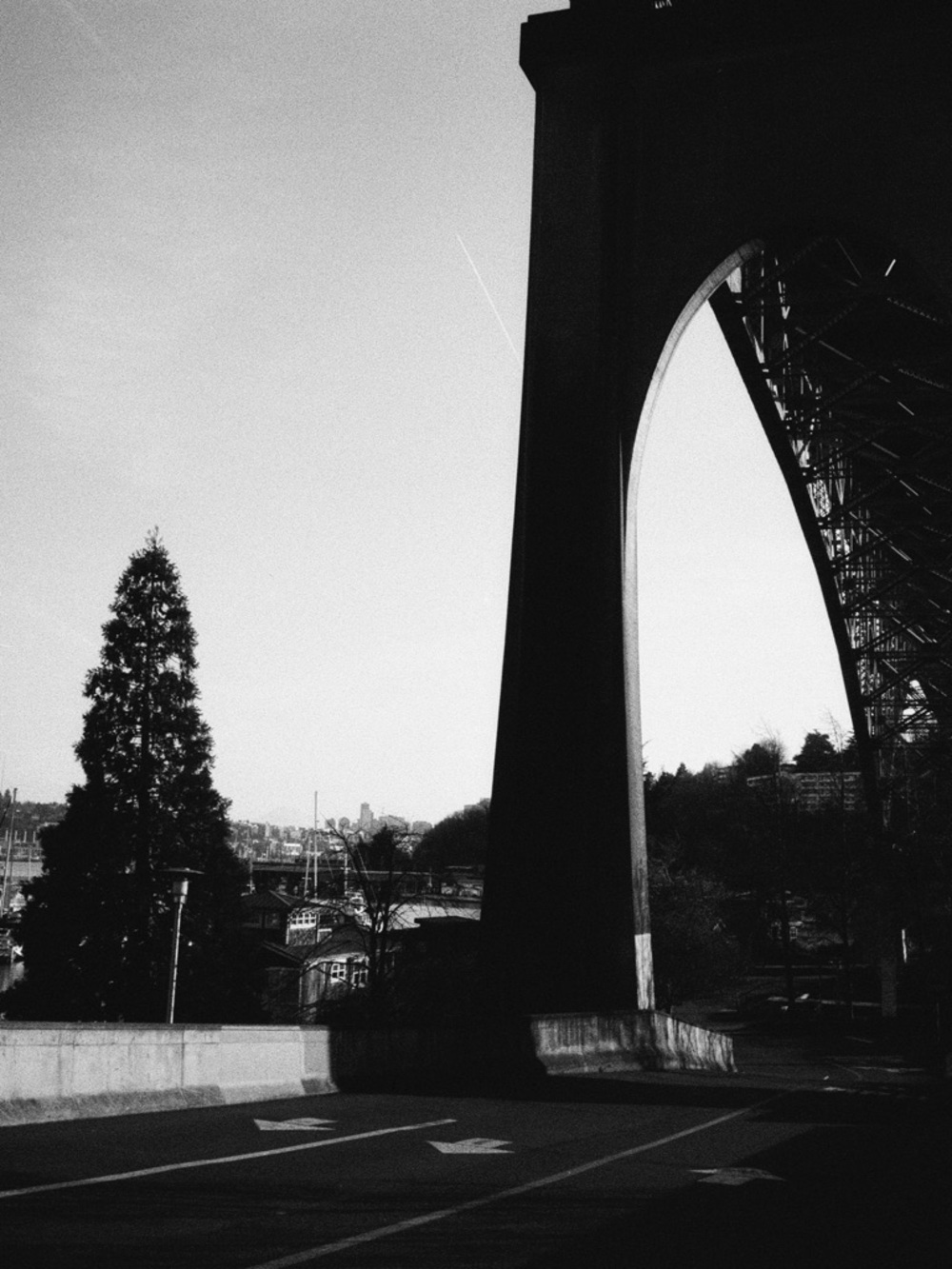 Pentax 17 Film Camera - Black & Silver - Picture 6 of 8